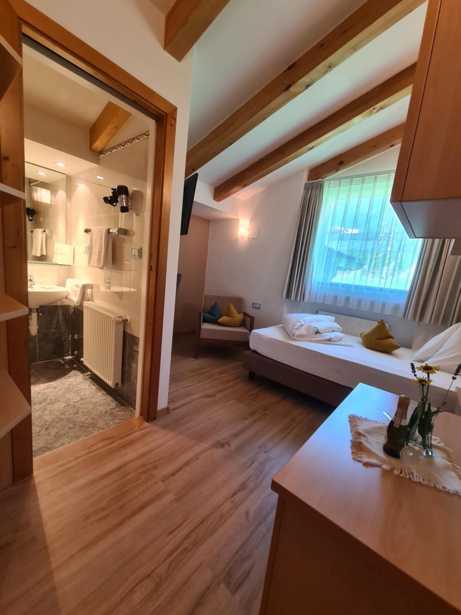 Appartementhaus Residence Hirzer Tirolo Luaran gambar
